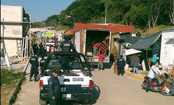  Habitantes de Villas Xalapa, intentarán ser desalojados por elementos de seguridad pública del Estado