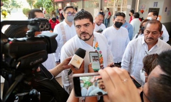 Zenyazen Escobar lamenta retrasos de la Federación de pagos al magisterio