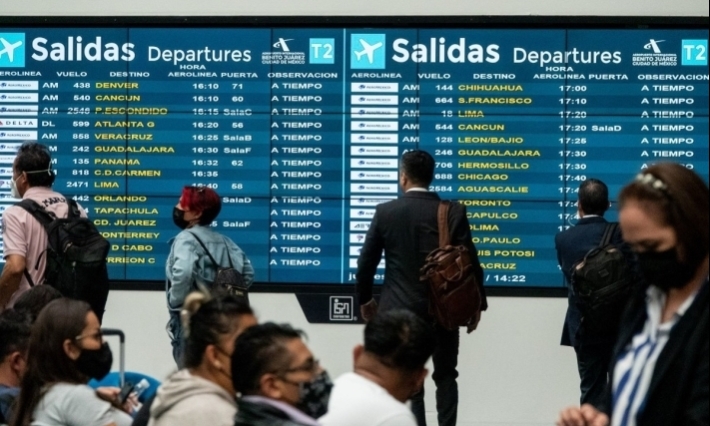 Colegio de Pilotos Aviadores de México pide aplazar reducción de slots en el AICM