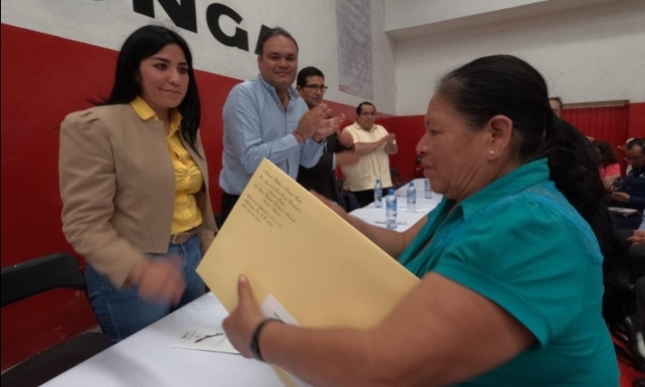 Nacho Morales encabeza entrega de testamentos a altotonguenses