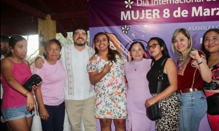 Zenyazen Escobar celebra el progreso de las mujeres
