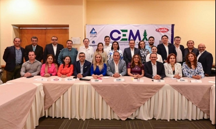 OPLE Veracruz y Consejo Empresarial Metropolitano de Xalapa A.C. unidos por incentivar voto de las juventudes