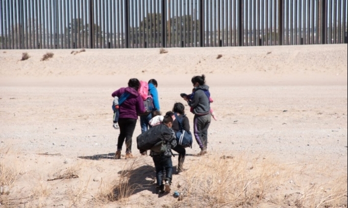 Periodista denuncia deportación de menores no acompañados en México