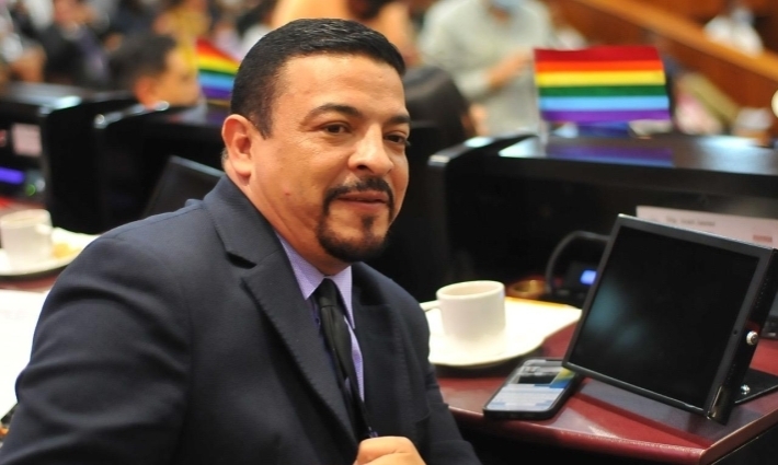 Juan Javier Gómez rechazó se haya otorgado bases sindicalizadas a personal del poder legislativo 