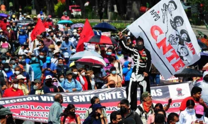 CNTE anuncia paro el 15 de mayo pese a reunión con AMLO