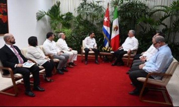 Se reúne Zoé Robledo con el presidente de Cuba para fortalecer cooperación en salud