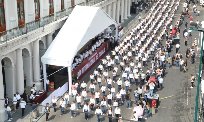 Conmemora Veracruz el Día del Trabajo con participación de casi 66 mil trabajadores