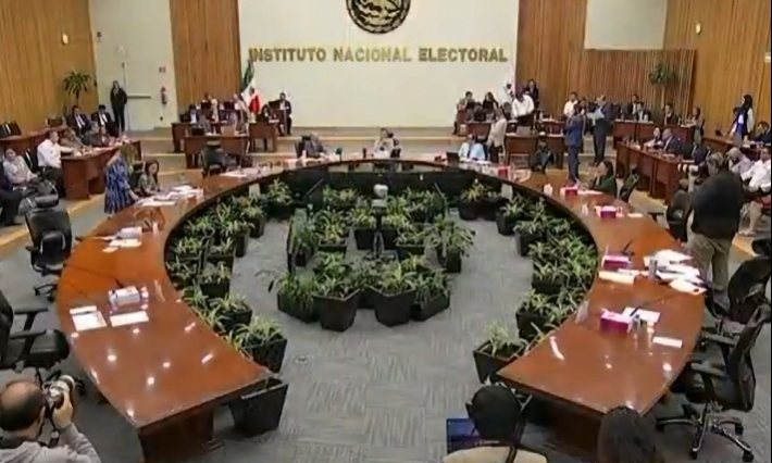 INE rechaza petición de Noroña y Gutiérrez Luna para retirar candidaturas judiciales