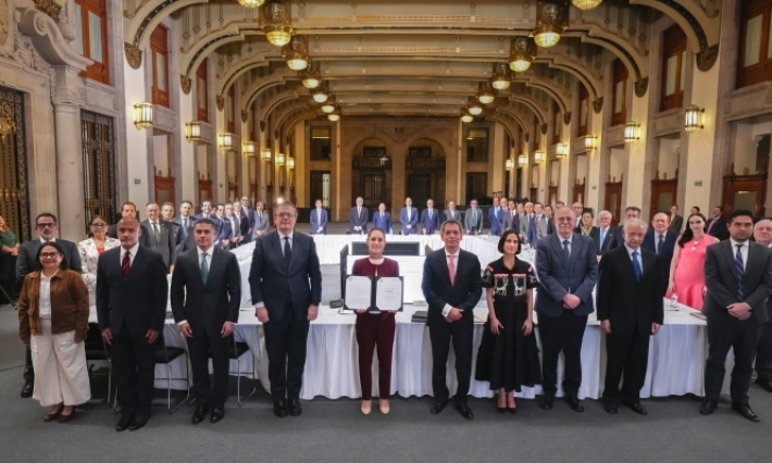 Sheinbaum y sector privado renuevan acuerdo para contener precios de la canasta básica