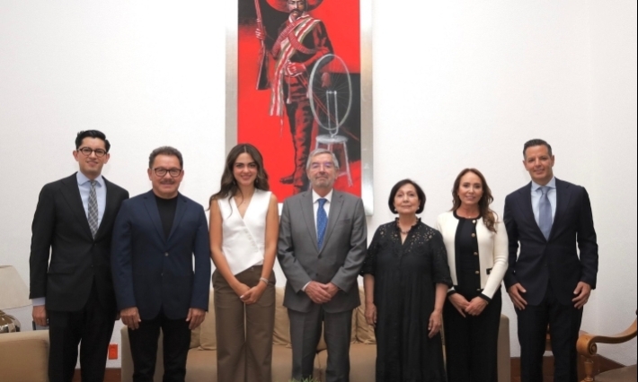 Senadores mexicanos viajan a Washington para frenar impuesto a remesas