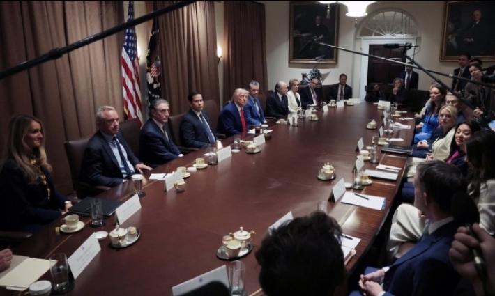 Tribunal anula aranceles de Trump por exceder su autoridad legal
