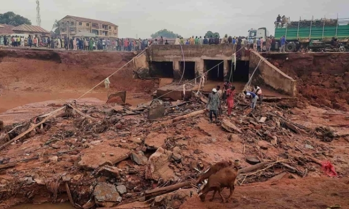 Al menos 158 muertos por inundaciones en aldea de Nigeria